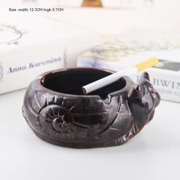 Nordic Style Light Luxury Ceramic Ashtray Household (Option: Retro Snail)